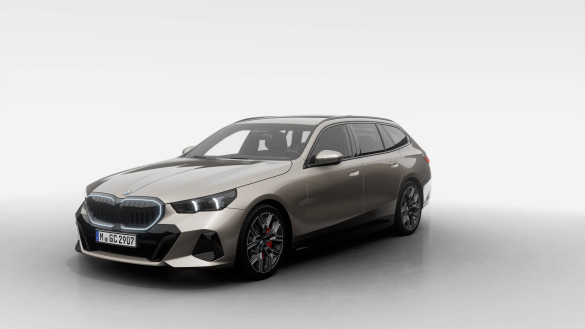 BMW 540d xDrive Touring / Dostupnosť vozidla: September 2026